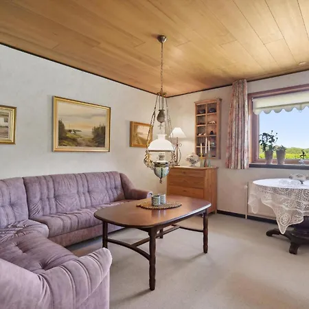 3 Bedroom Gorgeous In Bkmarksbro